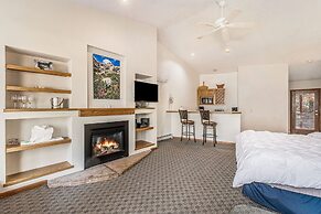 Boulder Brook on Fall River