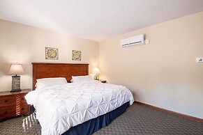 Boulder Brook on Fall River