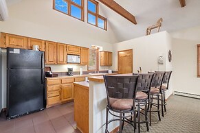 Boulder Brook on Fall River