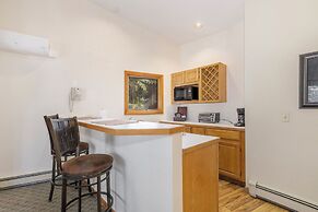 Boulder Brook on Fall River