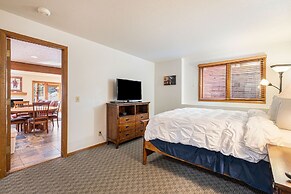 Boulder Brook on Fall River