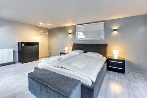 Apartinfo Waterlane Apartments