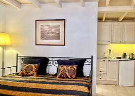 PortaDelMare Deluxe Suites
