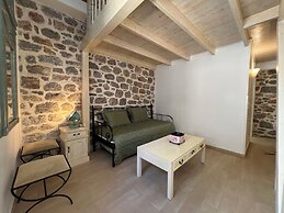 PortaDelMare Deluxe Suites