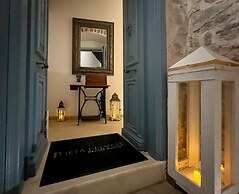 PortaDelMare Deluxe Suites