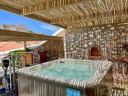 PortaDelMare Deluxe Suites