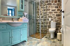 PortaDelMare Deluxe Suites