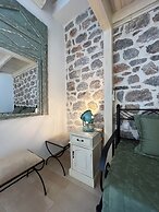 PortaDelMare Deluxe Suites