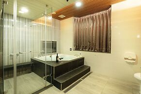 Holland Village Motel Hua-Pin