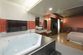 Holland Village Motel Hua-Pin