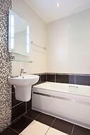 Bowness Bay Suites - Adults only