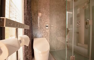 Inhouse Hotel