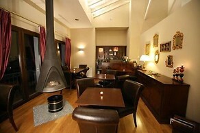 Epavlis Meteora Suites Hotel