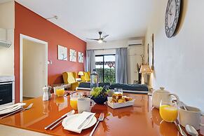 Hill View Restaurant & Apartments