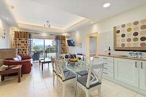 Hill View Restaurant & Apartments