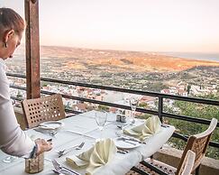 Hill View Restaurant & Apartments