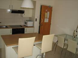 Hill View Restaurant & Apartments
