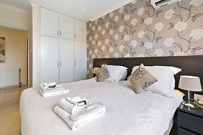Hill View Restaurant & Apartments