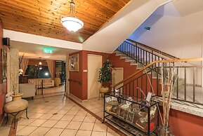 Hill View Restaurant & Apartments