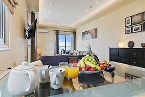 Hill View Restaurant & Apartments