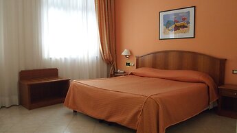 Piccolo Hotel