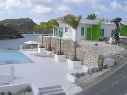 Piscadera Harbour Village