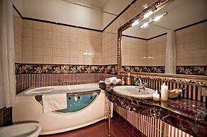 Royal Hotel De Paris