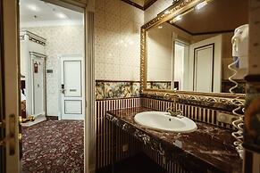 Royal Hotel De Paris
