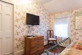 Coolidge Corner Guest House