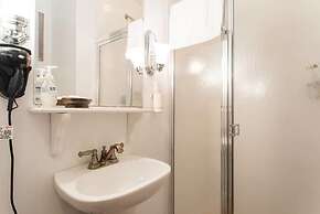 Coolidge Corner Guest House