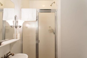Coolidge Corner Guest House