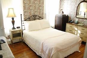 Coolidge Corner Guest House