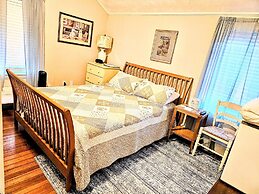 Coolidge Corner Guest House