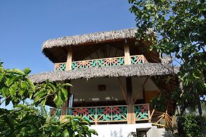 Azuluna Eco-Lodge