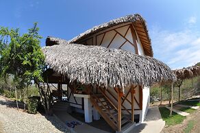 Azuluna Eco-Lodge