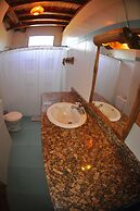 Azuluna Eco-Lodge