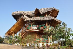 Azuluna Eco-Lodge