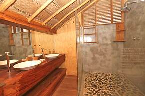 Eco Lodge