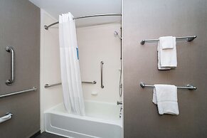 Hampton Inn & Suites Greensboro/Coliseum Area