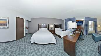 Hampton Inn & Suites Greensboro/Coliseum Area