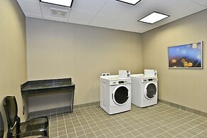 Hampton Inn & Suites Greensboro/Coliseum Area