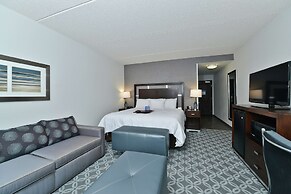 Hampton Inn & Suites Greensboro/Coliseum Area