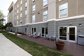 Hampton Inn & Suites Greensboro/Coliseum Area
