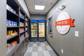 Hampton Inn & Suites Greensboro/Coliseum Area