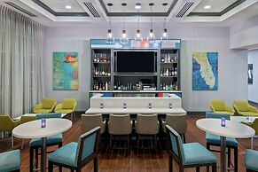 Hampton Inn & Suites Orlando Airport @ Gateway Village