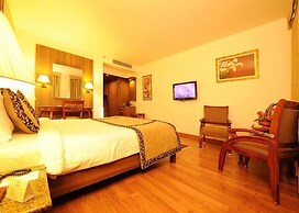 Comfort Inn Alstonia