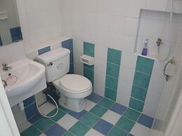 Thanapa Mansion - Hostel