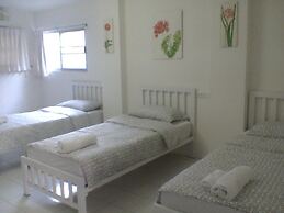 Thanapa Mansion - Hostel