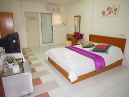 Thanapa Mansion - Hostel