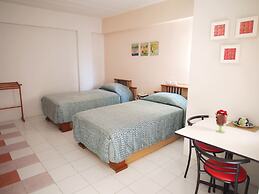 Thanapa Mansion - Hostel